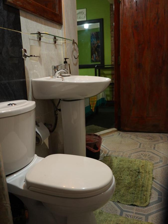 Redwood Homestay 努沃勒埃利耶 外观 照片