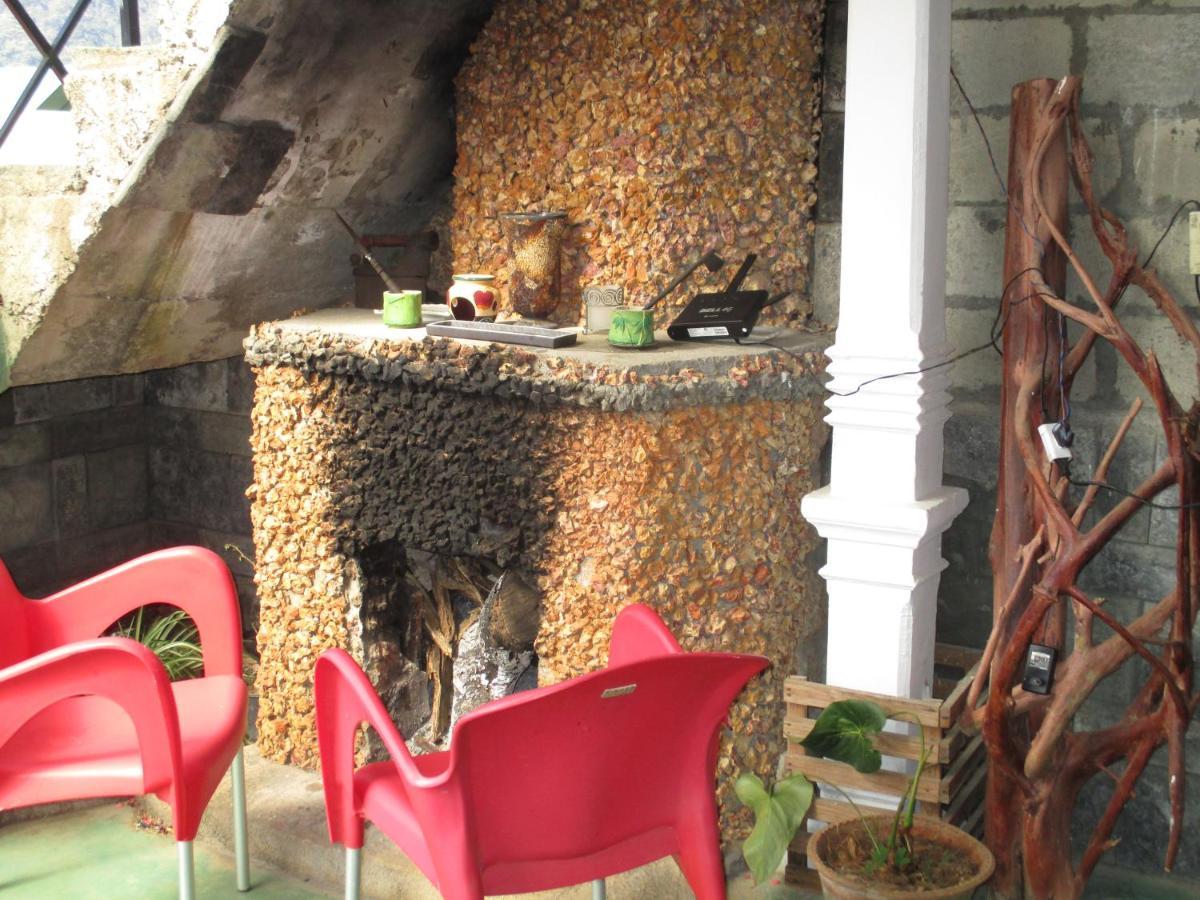 Redwood Homestay 努沃勒埃利耶 外观 照片
